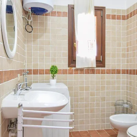 Apartment Beautiful In Porto San Paolo With Wifi
