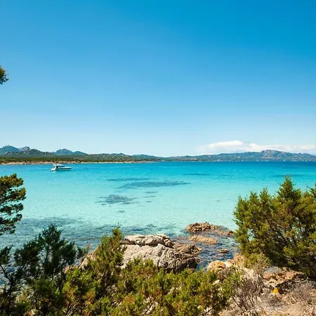 Amazing In Apartman Porto San Paolo